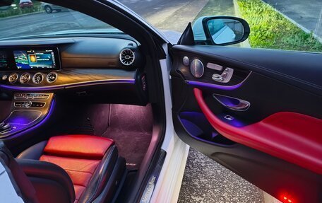 Mercedes-Benz E-Класс, 2017 год, 3 100 000 рублей, 7 фотография