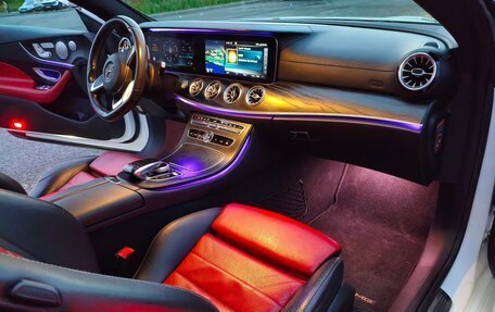 Mercedes-Benz E-Класс, 2017 год, 3 100 000 рублей, 8 фотография