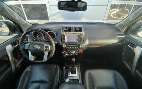 Toyota Land Cruiser Prado 150 рестайлинг 2, 2016 год, 4 385 000 рублей, 9 фотография