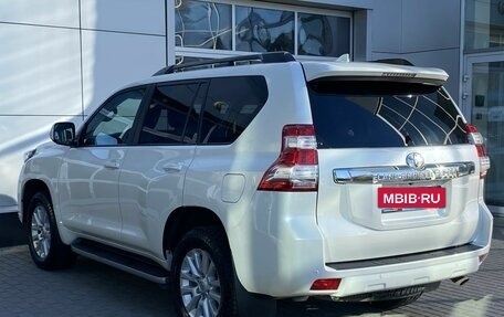 Toyota Land Cruiser Prado 150 рестайлинг 2, 2016 год, 4 385 000 рублей, 5 фотография