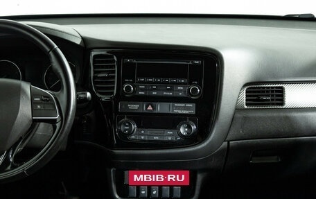 Mitsubishi Outlander III рестайлинг 3, 2017 год, 1 449 777 рублей, 14 фотография