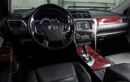Toyota Camry, 2012 год, 1 649 000 рублей, 6 фотография