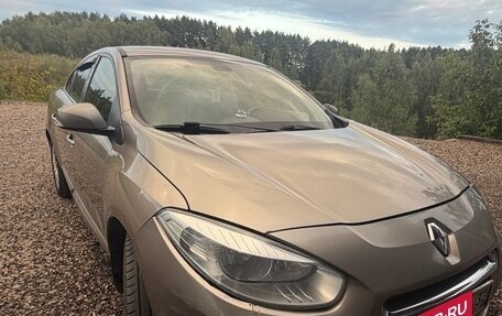 Renault Fluence I, 2010 год, 485 000 рублей, 2 фотография