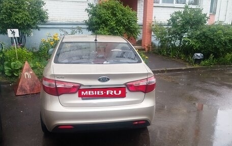 KIA Rio III рестайлинг, 2012 год, 700 000 рублей, 3 фотография
