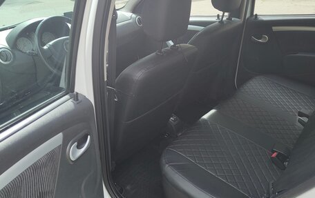 Renault Sandero I, 2013 год, 750 000 рублей, 6 фотография