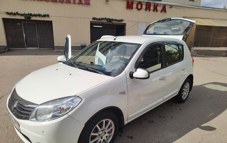Renault Sandero I, 2013 год, 750 000 рублей, 11 фотография