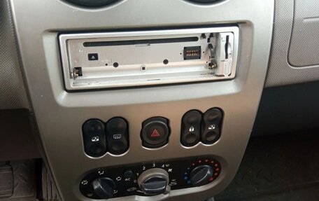 Renault Logan I, 2010 год, 600 000 рублей, 7 фотография