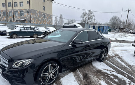 Mercedes-Benz E-Класс, 2018 год, 3 500 000 рублей, 3 фотография