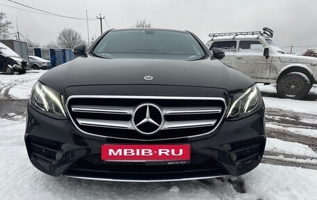 Mercedes-Benz E-Класс, 2018 год, 3 500 000 рублей, 4 фотография