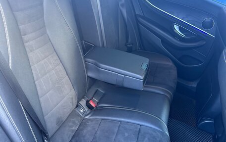Mercedes-Benz E-Класс, 2018 год, 3 500 000 рублей, 15 фотография
