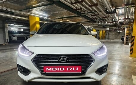Hyundai Solaris II рестайлинг, 2018 год, 1 400 000 рублей, 2 фотография