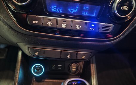 Hyundai Solaris II рестайлинг, 2018 год, 1 400 000 рублей, 11 фотография