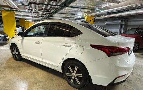 Hyundai Solaris II рестайлинг, 2018 год, 1 400 000 рублей, 8 фотография