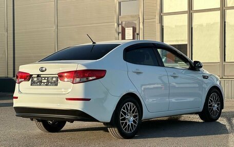 KIA Rio III рестайлинг, 2015 год, 1 049 000 рублей, 8 фотография