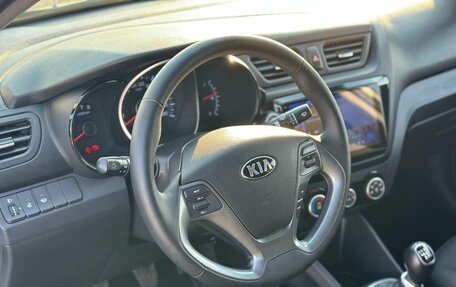 KIA Rio III рестайлинг, 2015 год, 1 049 000 рублей, 20 фотография