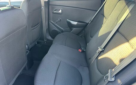 KIA Rio III рестайлинг, 2015 год, 1 049 000 рублей, 24 фотография