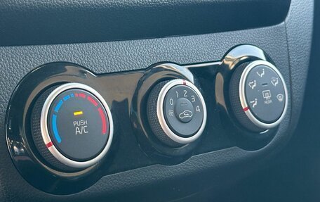 KIA Rio III рестайлинг, 2015 год, 1 049 000 рублей, 23 фотография