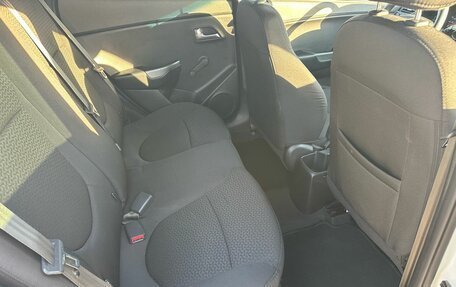 KIA Rio III рестайлинг, 2015 год, 1 049 000 рублей, 28 фотография