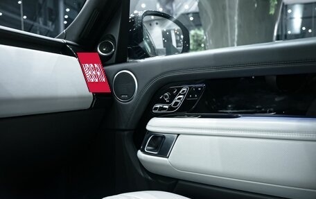 Land Rover Range Rover IV рестайлинг, 2021 год, 11 900 000 рублей, 18 фотография