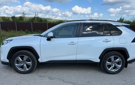 Toyota RAV4, 2020 год, 3 400 000 рублей, 6 фотография