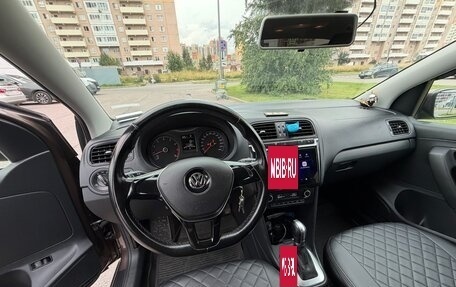 Volkswagen Polo VI (EU Market), 2017 год, 1 050 000 рублей, 22 фотография