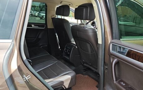 Volkswagen Touareg III, 2012 год, 1 790 000 рублей, 26 фотография