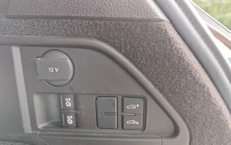 Volkswagen Touareg III, 2012 год, 1 790 000 рублей, 30 фотография