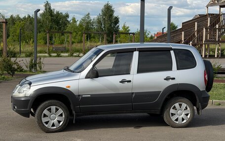 Chevrolet Niva I рестайлинг, 2010 год, 330 000 рублей, 2 фотография