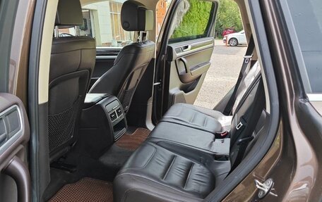 Volkswagen Touareg III, 2012 год, 1 790 000 рублей, 29 фотография