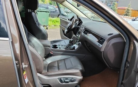 Volkswagen Touareg III, 2012 год, 1 790 000 рублей, 25 фотография
