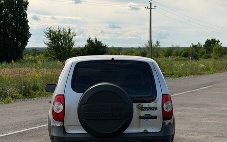 Chevrolet Niva I рестайлинг, 2010 год, 330 000 рублей, 4 фотография