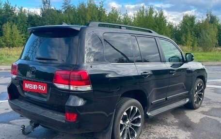 Toyota Land Cruiser 200, 2018 год, 5 200 000 рублей, 4 фотография