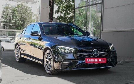 Mercedes-Benz E-Класс, 2020 год, 3 950 000 рублей, 3 фотография