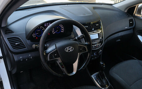 Hyundai Solaris II рестайлинг, 2015 год, 1 200 000 рублей, 12 фотография