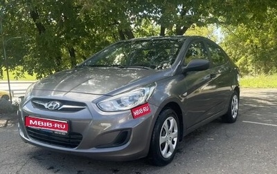 Hyundai Solaris II рестайлинг, 2015 год, 1 100 000 рублей, 1 фотография