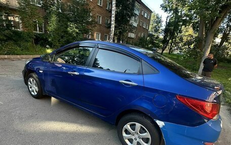 Hyundai Solaris II рестайлинг, 2013 год, 380 000 рублей, 2 фотография
