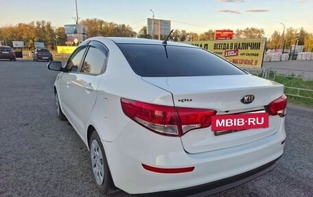 KIA Rio III рестайлинг, 2016 год, 890 000 рублей, 4 фотография