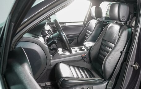 Volkswagen Touareg III, 2012 год, 2 599 000 рублей, 10 фотография