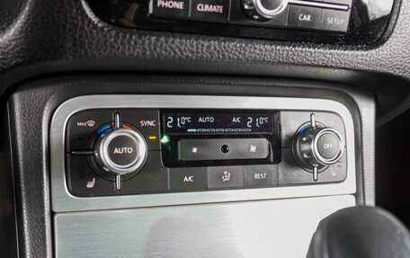 Volkswagen Touareg III, 2012 год, 2 599 000 рублей, 13 фотография