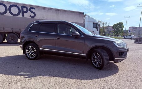Volkswagen Touareg III, 2015 год, 3 470 000 рублей, 3 фотография