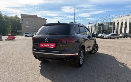 Volkswagen Touareg III, 2015 год, 3 470 000 рублей, 4 фотография