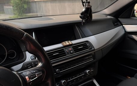 BMW 5 серия, 2016 год, 1 800 000 рублей, 6 фотография