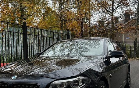 BMW 5 серия, 2016 год, 1 800 000 рублей, 10 фотография
