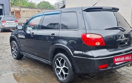 Mitsubishi Outlander III рестайлинг 3, 2005 год, 850 000 рублей, 6 фотография