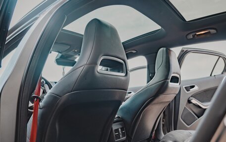 Mercedes-Benz GLA AMG, 2018 год, 3 200 000 рублей, 16 фотография