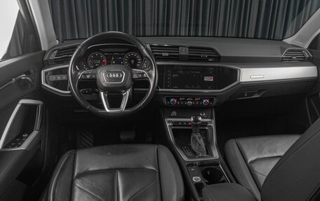 Audi Q3, 2019 год, 2 999 000 рублей, 10 фотография