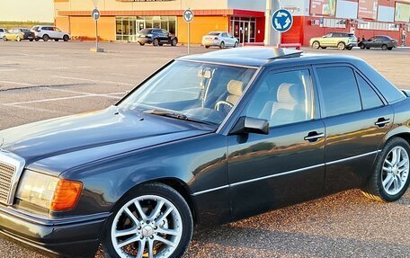 Mercedes-Benz W124, 1988 год, 410 000 рублей, 1 фотография