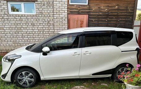 Toyota Sienta II, 2021 год, 1 280 000 рублей, 5 фотография