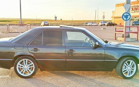 Mercedes-Benz W124, 1988 год, 410 000 рублей, 6 фотография