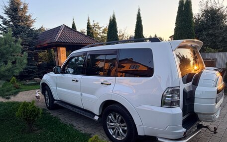 Mitsubishi Pajero IV, 2012 год, 2 430 000 рублей, 2 фотография